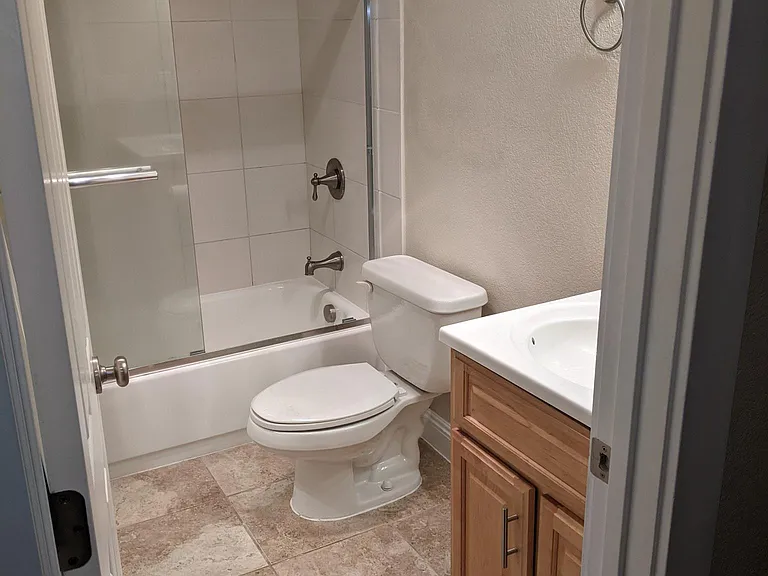 7929 SW 40th Ave #B — Photo 7
