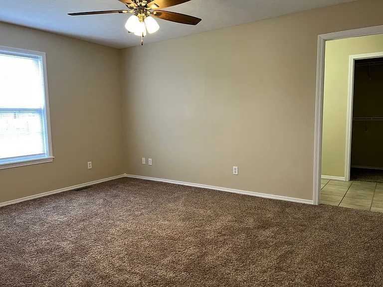 4443 W Delmar St — Photo 9