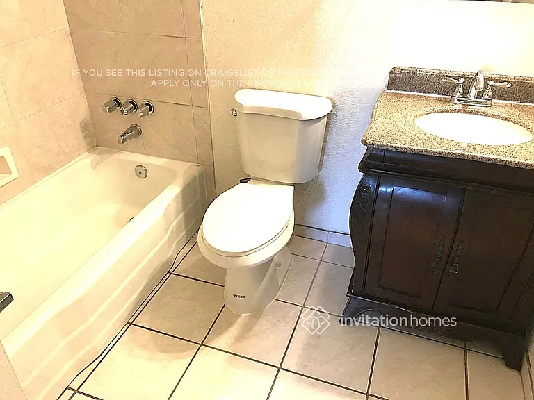 3808 W Glendale Ave — Photo 8