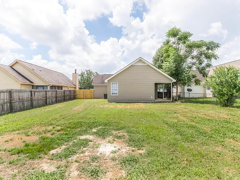 103 Country Cv — Photo 18