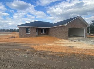 1037 Gladys, Manning, SC 29154