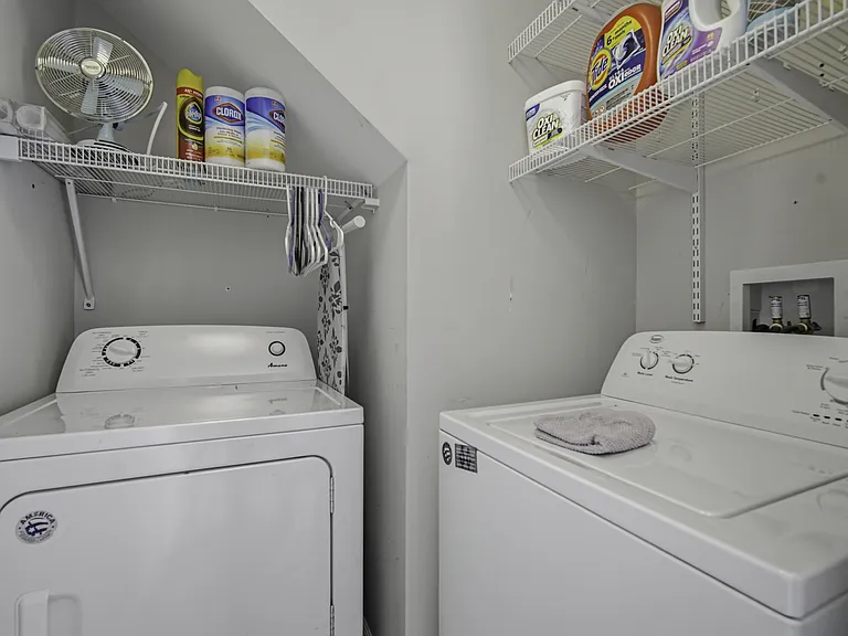 225 Urbano Ln — Photo 26