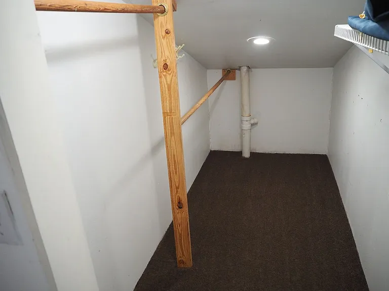 9561 Hames Rd — Photo 29