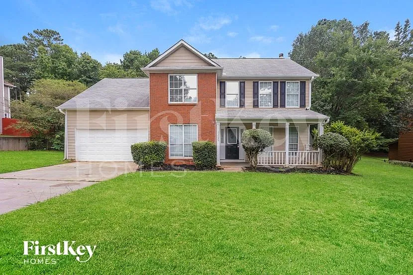 4 bed, 2.5 bath, 2212 sqft, $2,185 — Photo 1