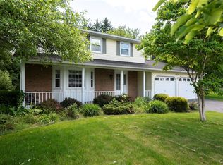 4874 Sherwood Dr, Syracuse, NY 13215