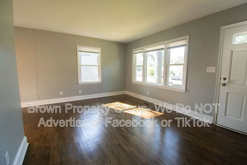 2 bed, 1.0 bath, 768 sqft, $1,250 — Photo 3