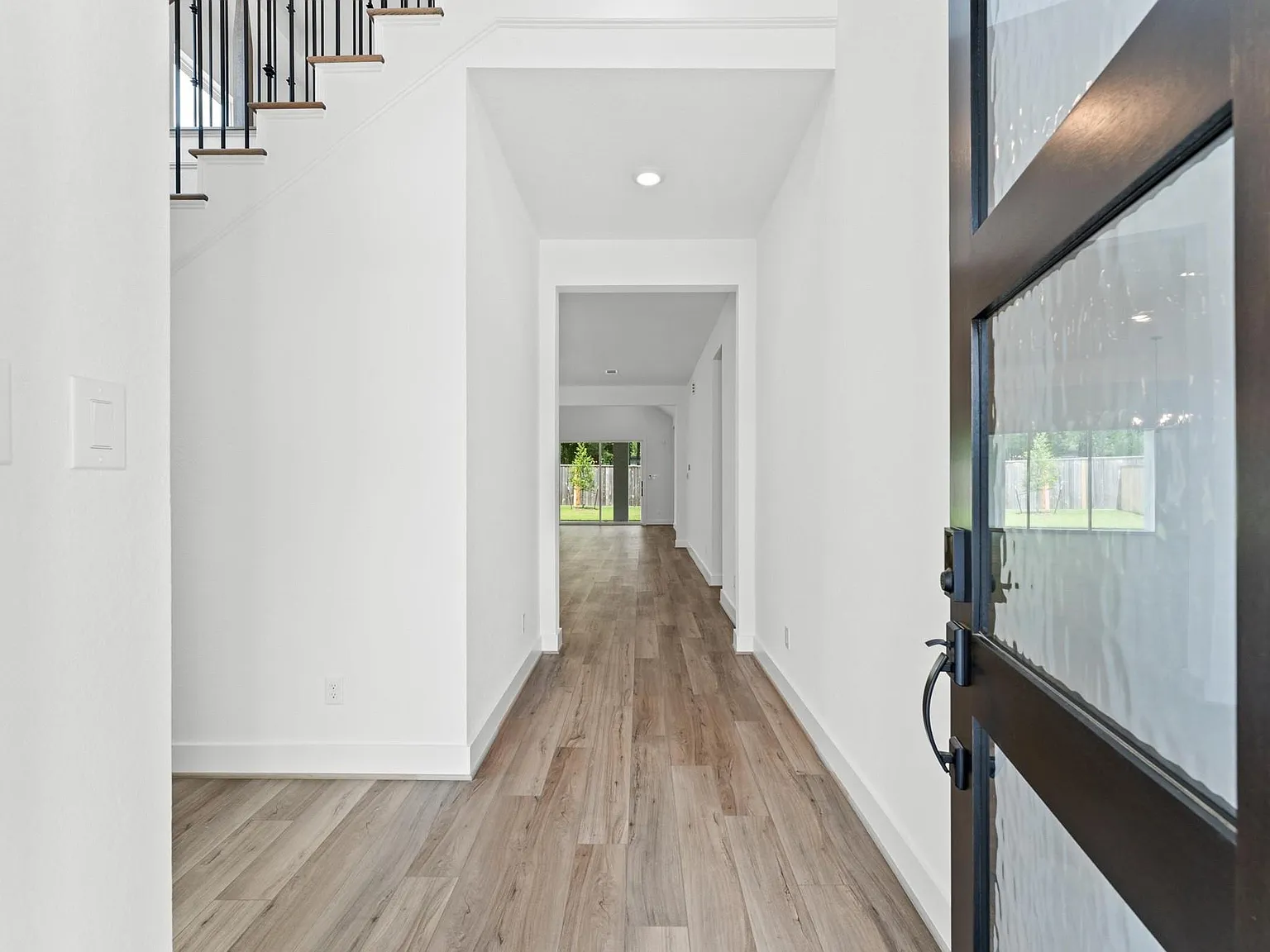 4 bed, 3.5 bath, 3104 sqft, $4,850 — Photo 3