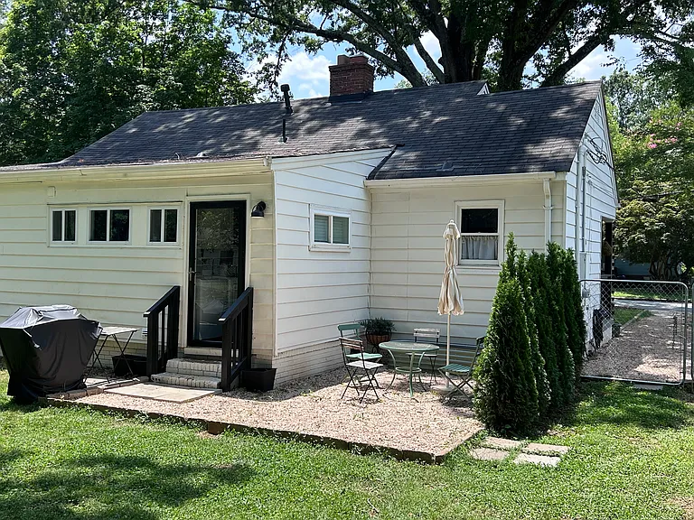 2328 Edison St — Photo 14
