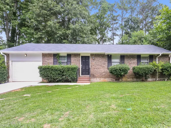 6133 Fieldcrest Dr, Morrow, GA 30260