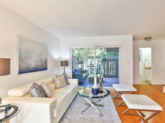 4th image of 21056 White Fir Ct