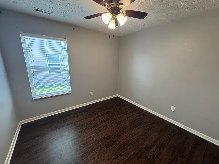 2584 Shadowbrook Trce — Photo 24