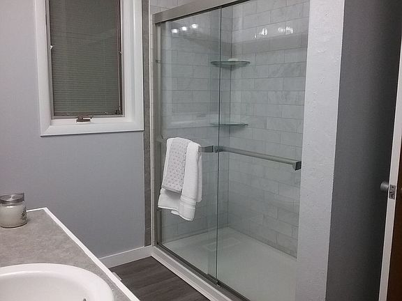 Main Floor guest bath