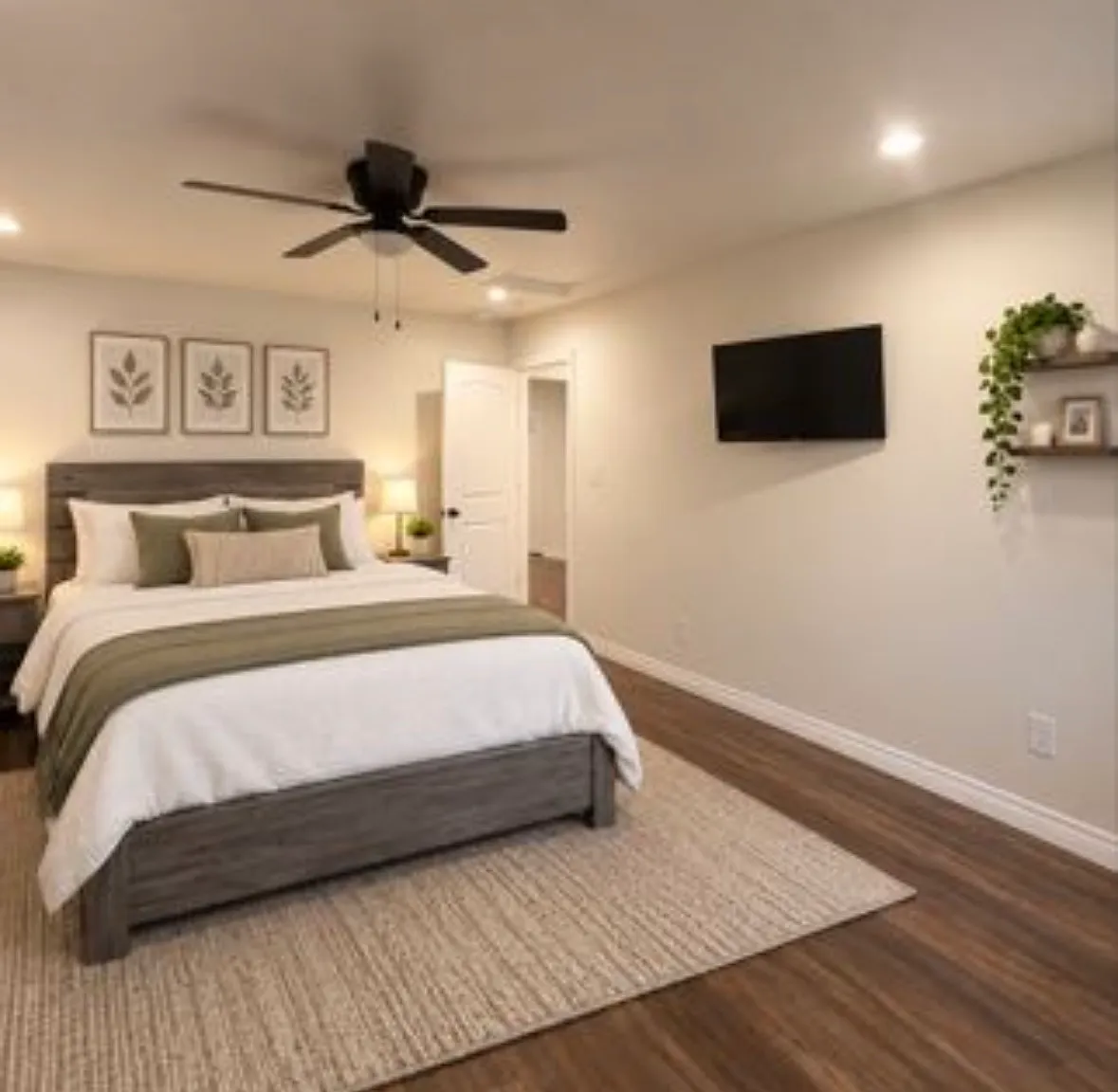 2 bed, 550 sqft, $2,650 — Photo 4