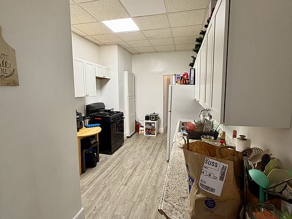 5th image of 224 W Otterman St #1