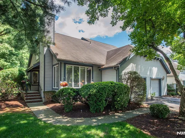 75 Birch Lane, Wayne, NJ 07470