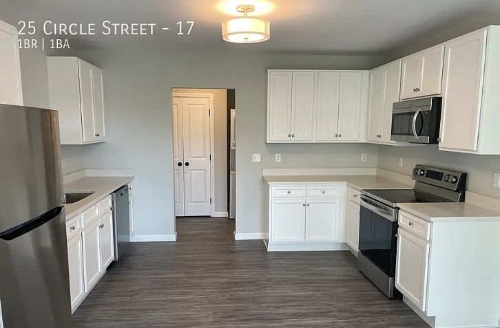 1st image of 25 Circle St #17