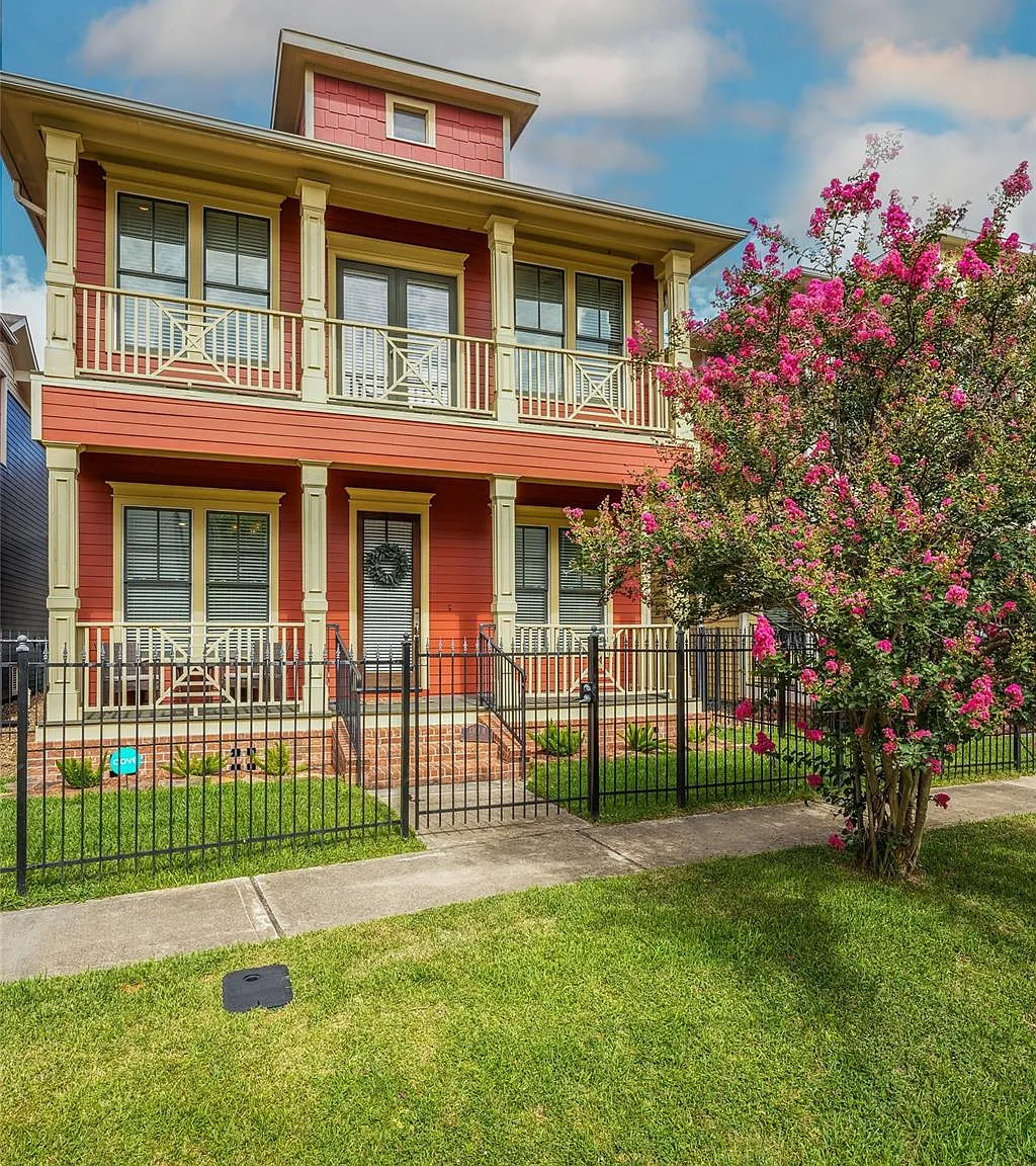 3 bed, 2.5 bath, 1874 sqft, $3,200 — Photo 2