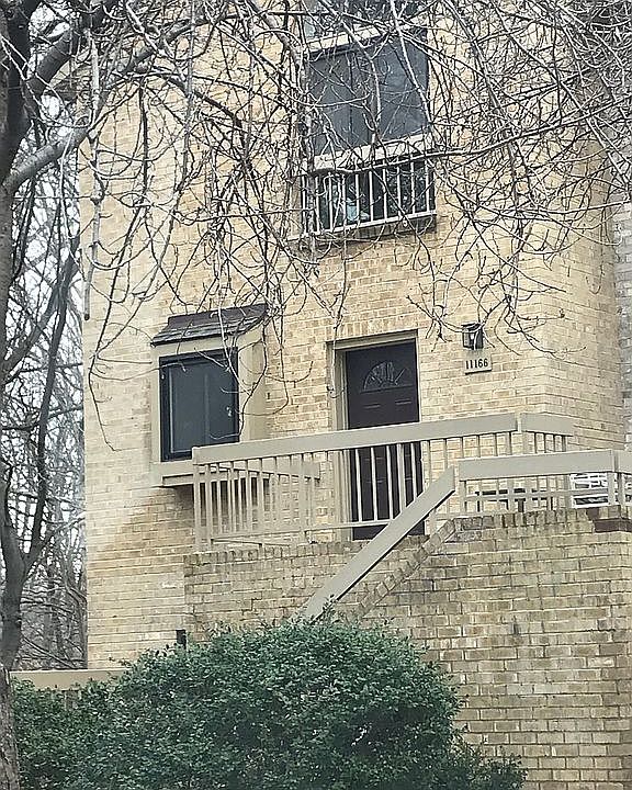 2nd image of 11166 Boathouse Ct #70