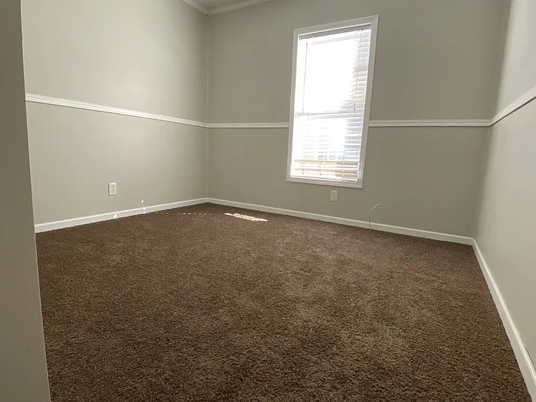 2081 Chaffee Rd S — Photo 15