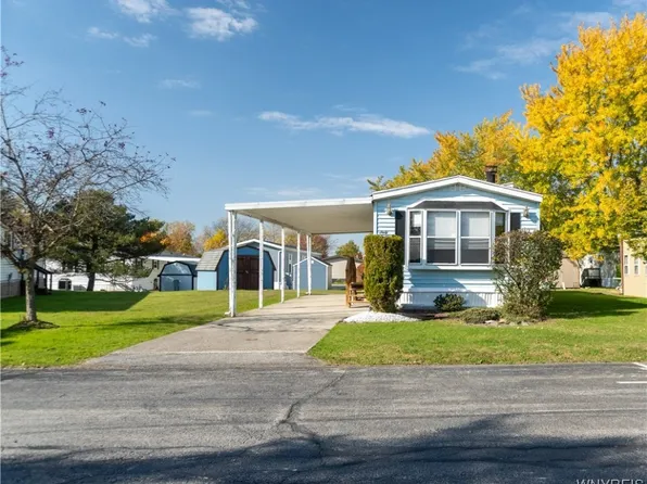 69 Melody Ln, Buffalo, NY 14225