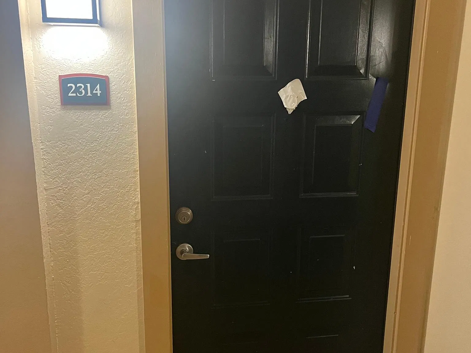 2 bed, 1079 sqft, $2,390 — Photo 1