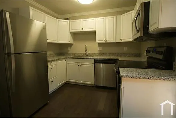 777 Jordan Ln #1 — Photo 1