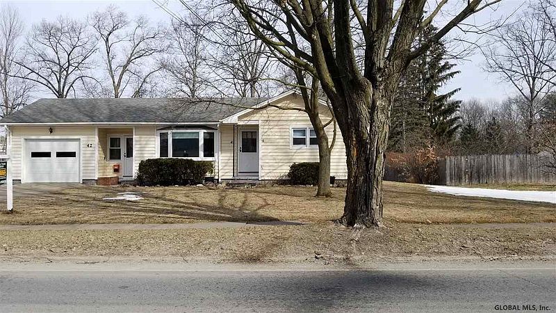 3rd image of 42 E LABARGE Street
