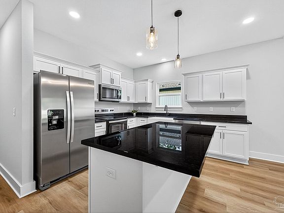 4th image of 2976 N 25th Ave