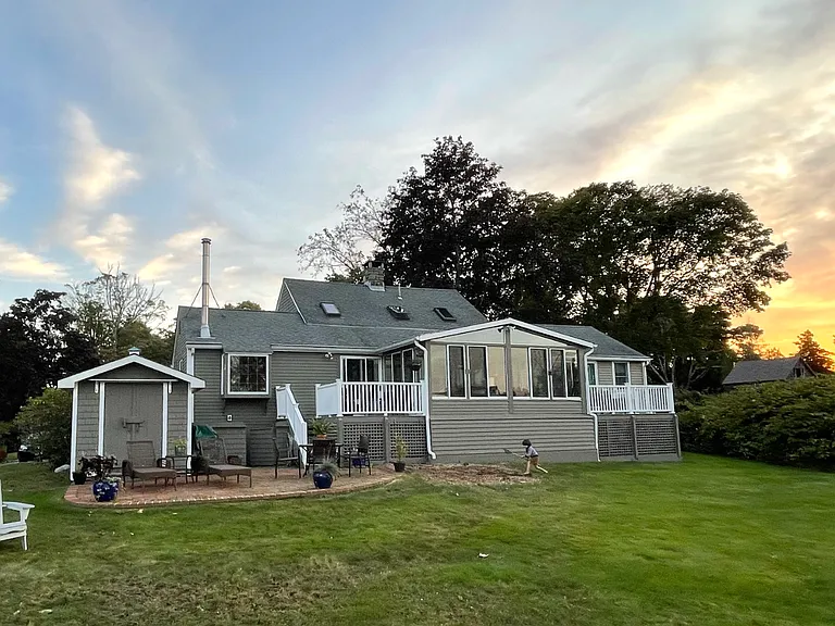 476 Main St — Photo 34