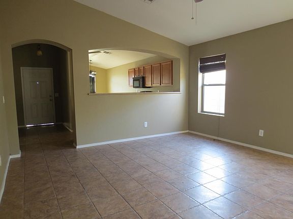 3rd image of 2962 S 160th Ave