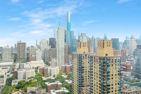 Rented by Nest Seekers International | media 52