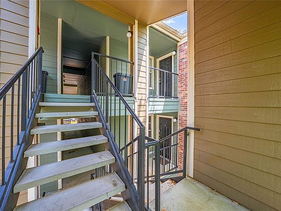 3rd image of 2210 YANKEE PLACE #334