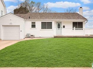 3249 Jennings St, Sioux City, IA 51104