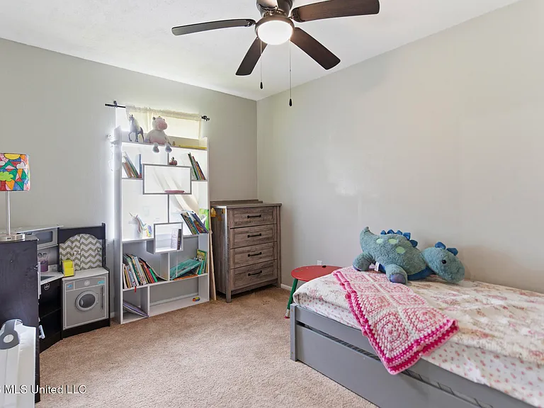 2616 W Angela Cir — Photo 17