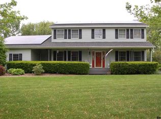 1461 Meadow Ln, Castleton, NY 12033