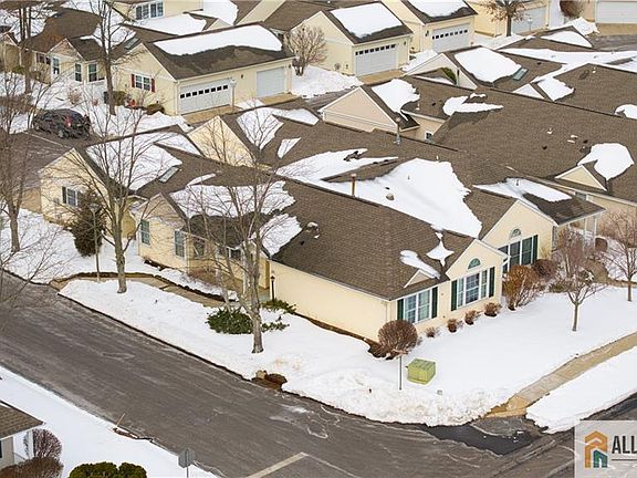 3rd image of 106 Blackbird Dr