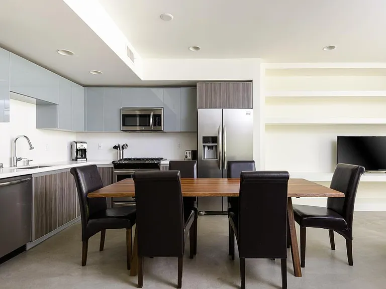 J. Grant Apartments — Photo 11