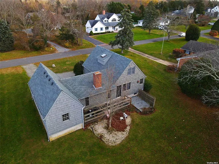 455 Fred St — Photo 17