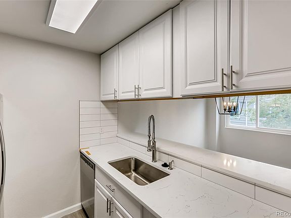 4th image of 6750 E Mississippi Ave