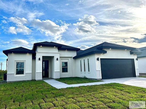 2nd image of 101 Brooks Cir S