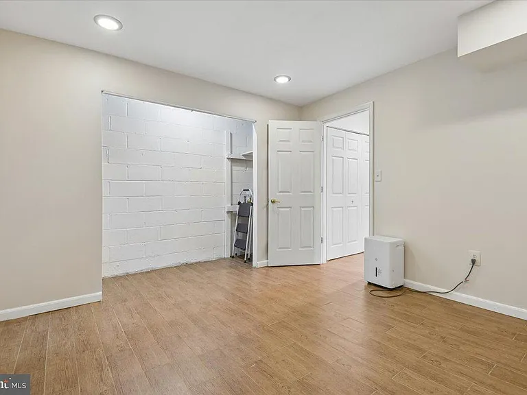 17 Ruddington Ct — Photo 31