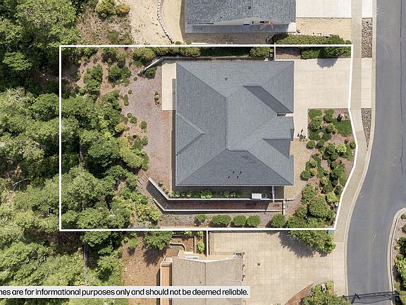 4th image of 38 Fawn View Ln