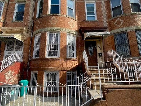 201 Hemlock Street, Brooklyn, NY 11208