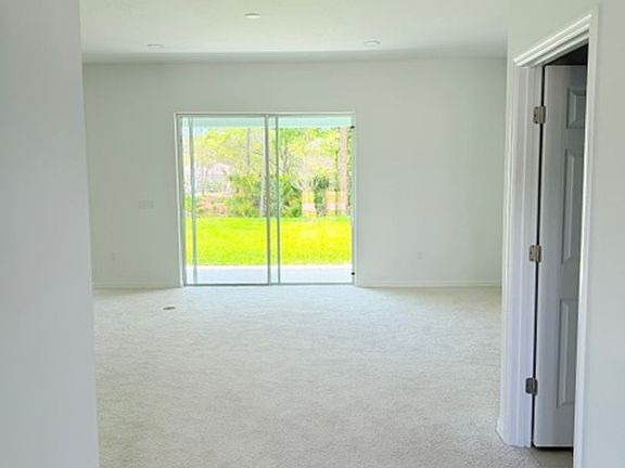 4th image of 200 Pine Grove Dr