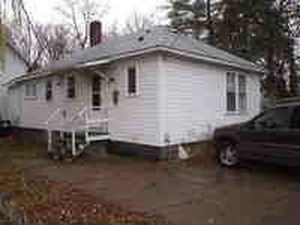 615 Lake St, Eau Claire, WI 54703