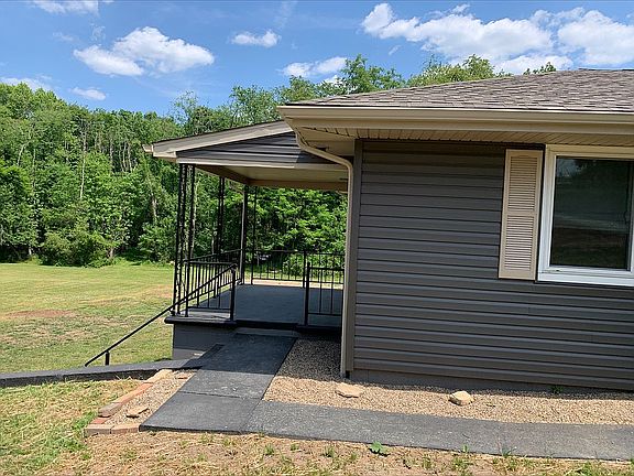 Side porch 