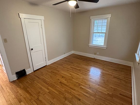 5th image of 1014 SW Medford Ave