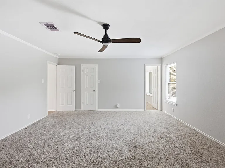 1314 Chalk Ln — Photo 15