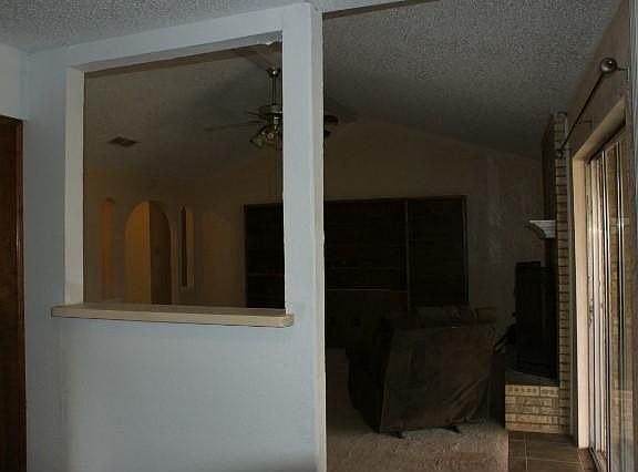 4th image of 2110 Meadowbrook Dr