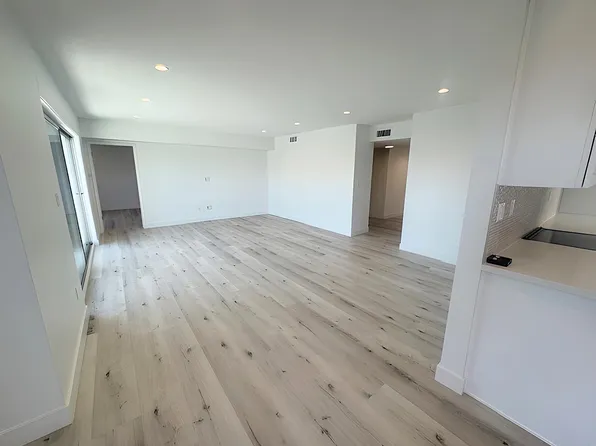 605 San Vicente #202, 605 San Vicente Blvd #E65637ffa, Santa Monica, CA 90402